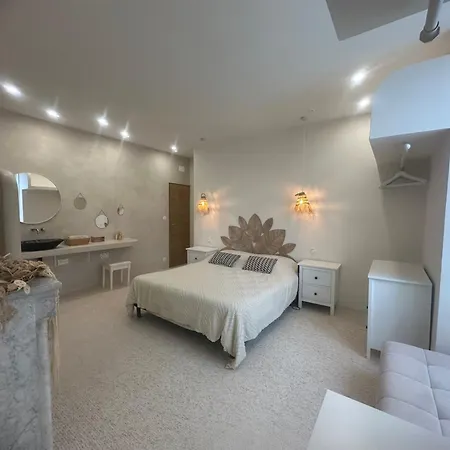 דירה Haussmannien A La Cathedrale De *